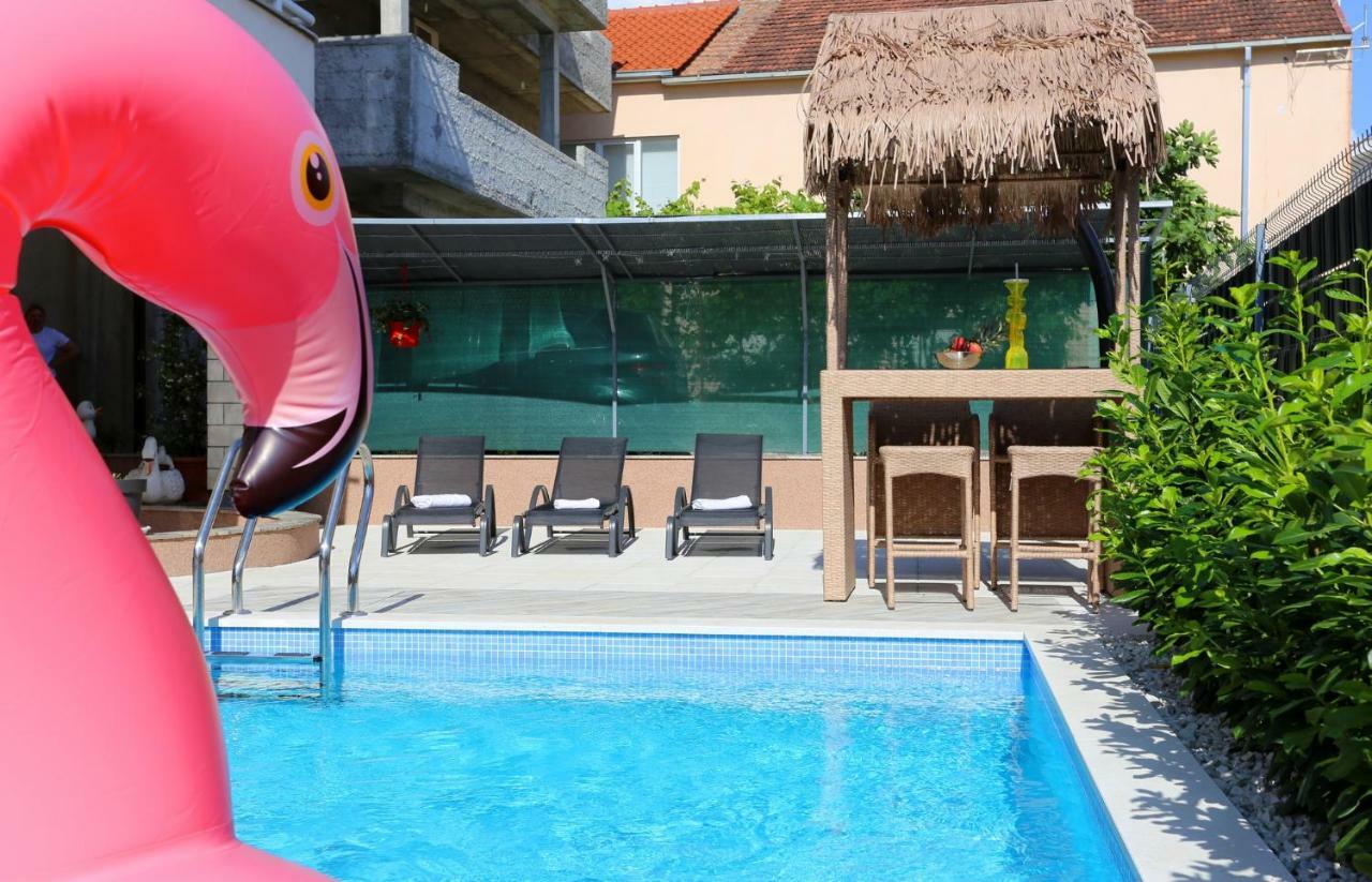 Studio Apartment Grey Split Ngoại thất bức ảnh